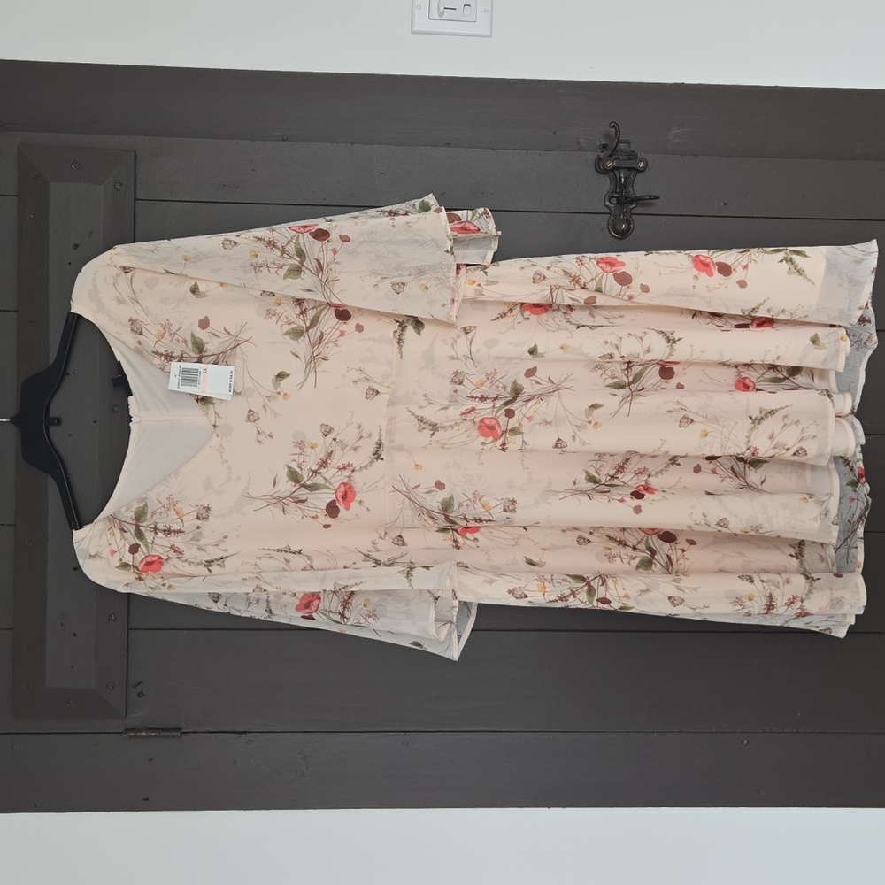 NWT Floral Dress - Collection By Bobeau - Picture 7 of 10